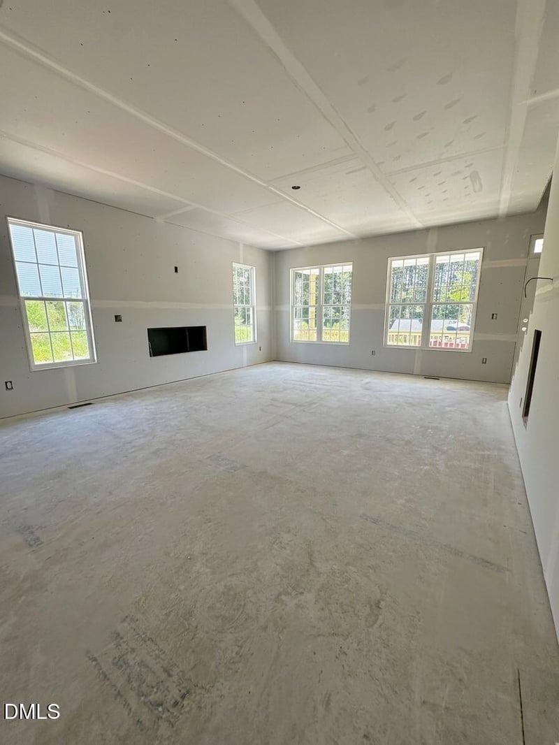 680 Jasmine Rd, Fuquay Varina, NC 27526
