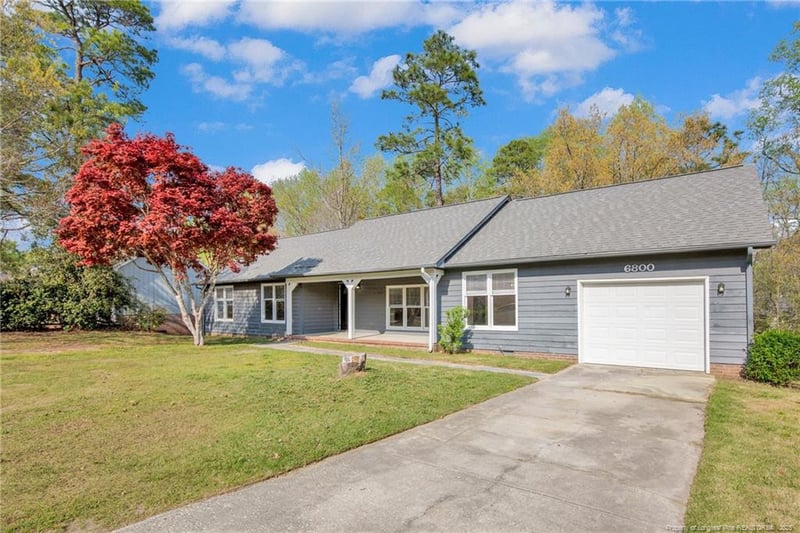 6800 Buttermere Dr, Fayetteville, NC 28314