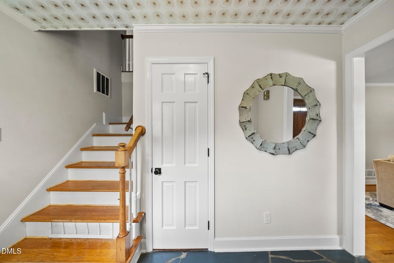 6800 Candlewood Dr, Raleigh, NC 27612