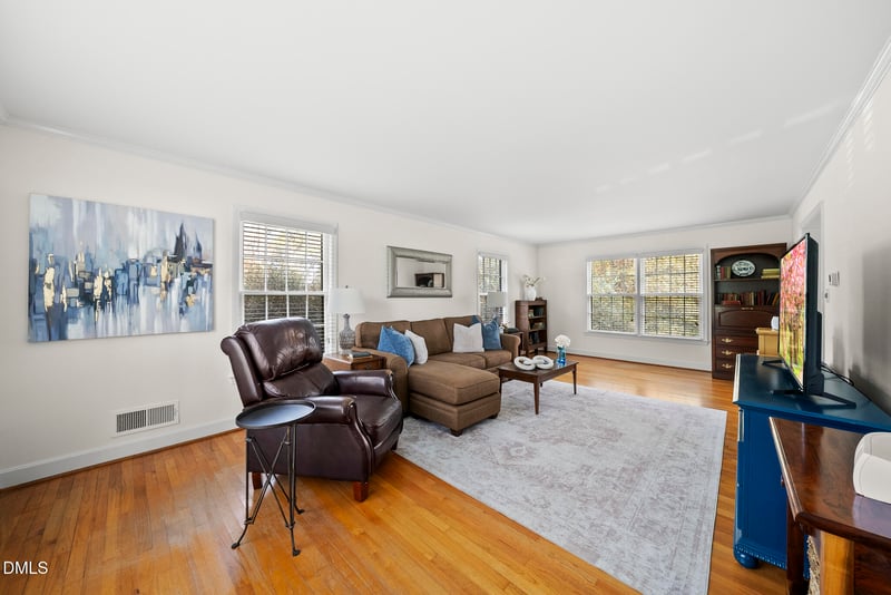 6800 Candlewood Dr, Raleigh, NC 27612