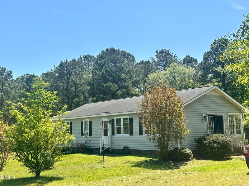 6800 Nc 96 , Selma, NC 27576