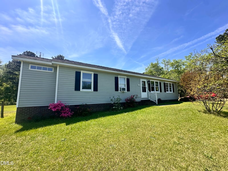 6800 Nc 96 , Selma, NC 27576