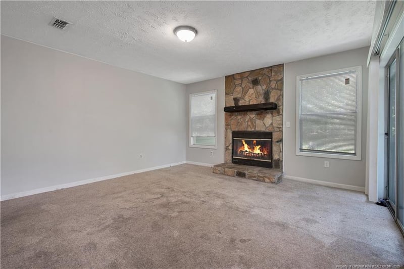6800 Willowbrook Dr #6, Fayetteville, NC 28314
