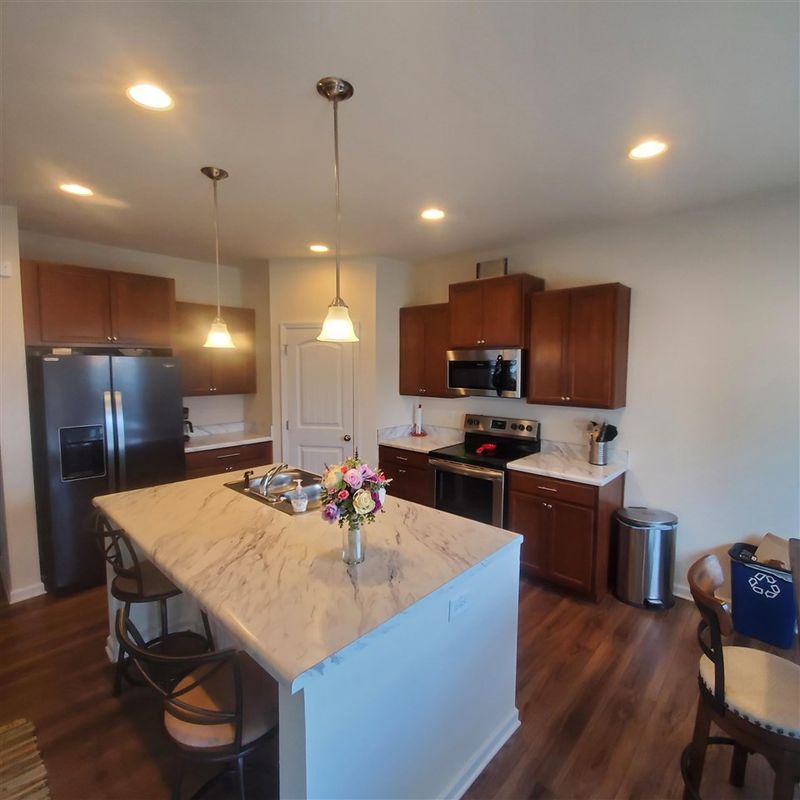 6801 Shane Dr, Raleigh, NC 27610