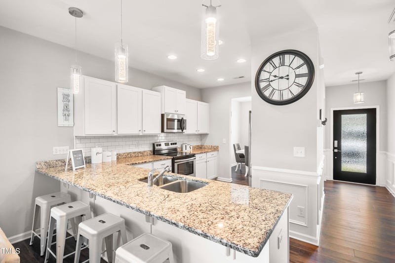 6802 Shane Dr, Raleigh, NC 27610