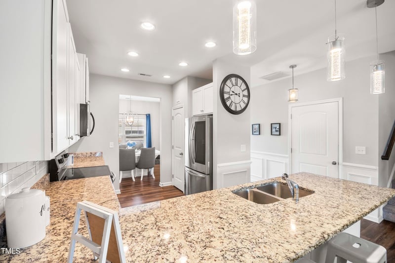 6802 Shane Dr, Raleigh, NC 27610