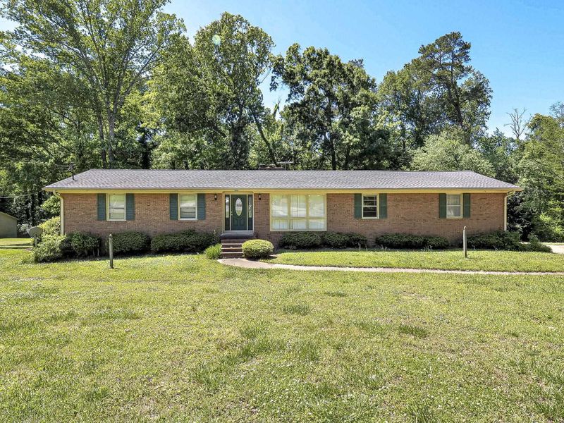 6804 Hickory Dr, Raleigh, NC 27603