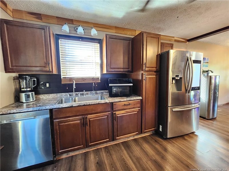 6804 Timbercroft Ln, Fayetteville, NC 28314