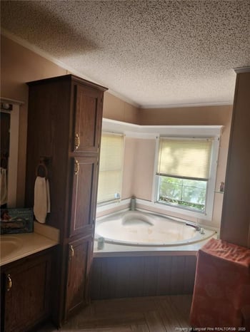 6805 Cooper Creek Dr, Hope Mills, NC 28348