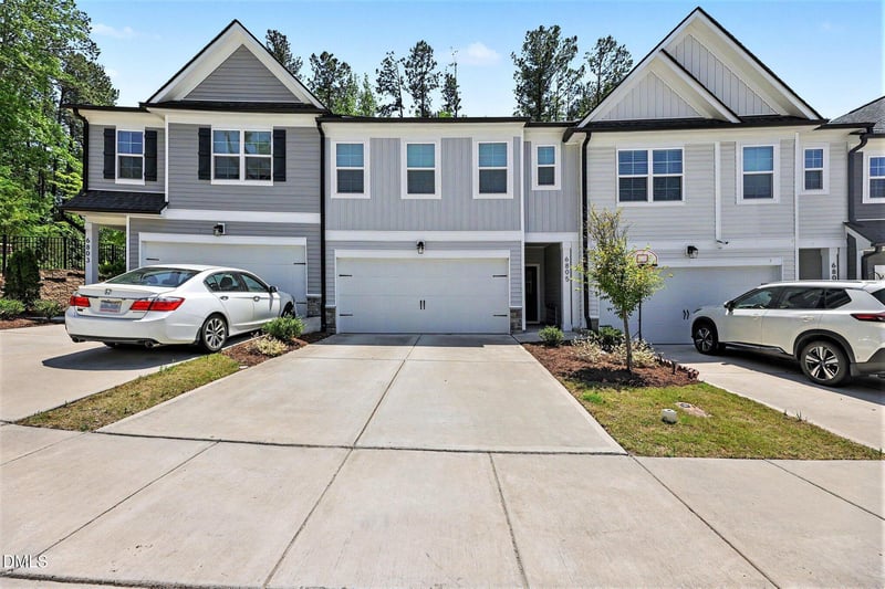 6805 Doddridge Ln, Cary, NC 27519