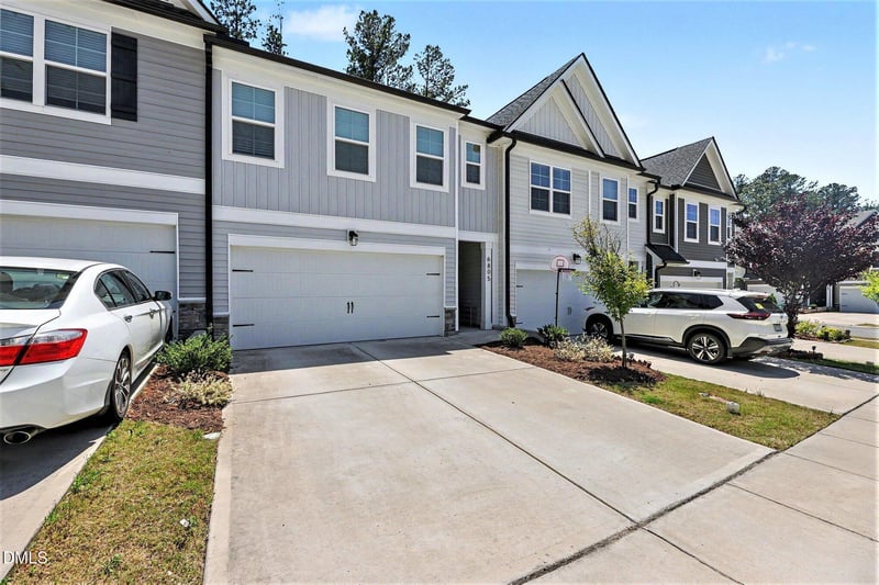 6805 Doddridge Ln, Cary, NC 27519