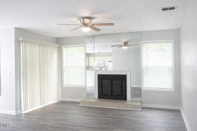 6805 Willowbrook Dr #4, Fayetteville, NC 28314