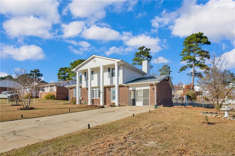 6806 Beaverstone Dr, Fayetteville, NC 28314