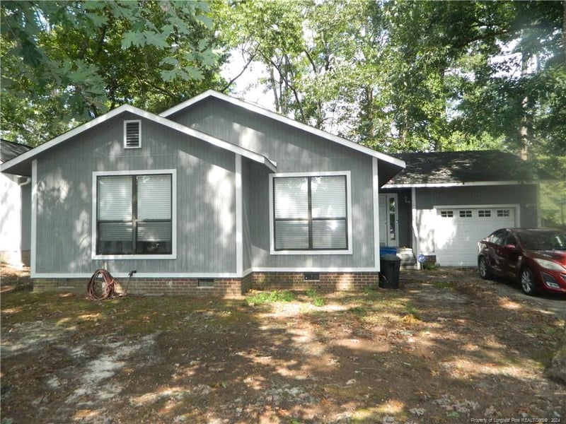 6807 Candlewood Dr, Fayetteville, NC 28314
