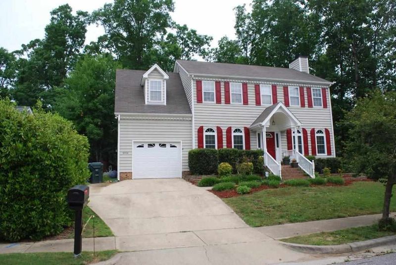 6808 Coventry Ridge Rd, Raleigh, NC 27616