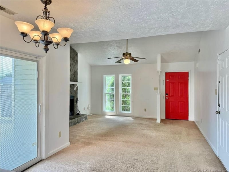6808 Shawcross Ln, Fayetteville, NC 28314