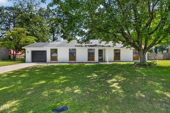 6809 Brush Creek Rd, Fayetteville, NC 28314