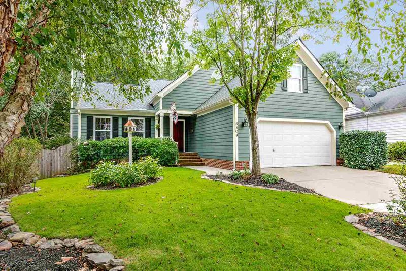 6809 Coventry Ridge Rd, Raleigh, NC 27616