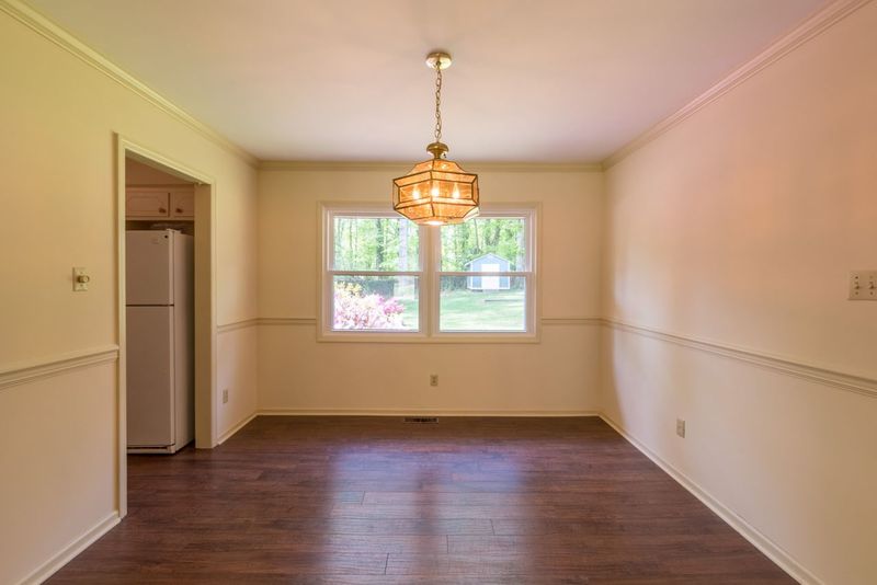 6809 Electra Dr, Raleigh, NC 27607