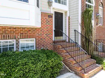 6809 Middleboro Dr, Raleigh, NC 27612