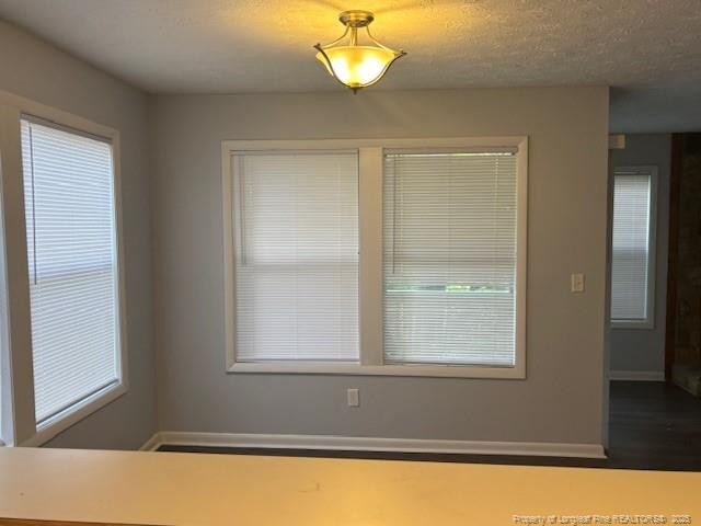 6809 Willowbrook Dr #4, Fayetteville, NC 28314