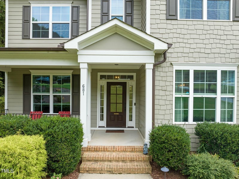 681 Rockport Dr, Clayton, NC 27527