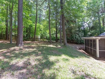 6810 Falconbridge Rd, Chapel Hill, NC 27517