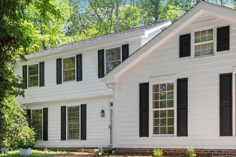 6810 Falconbridge Rd, Chapel Hill, NC 27517