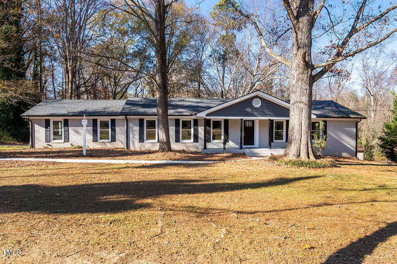 6812 Hickory Dr, Raleigh, NC 27603
