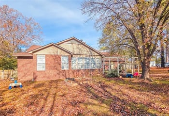 6813 Netherdale Dr, Fayetteville, NC 28314