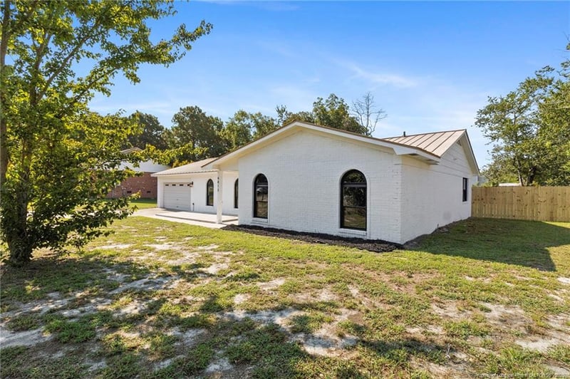 6813 Timbercroft Ln, Fayetteville, NC 28314