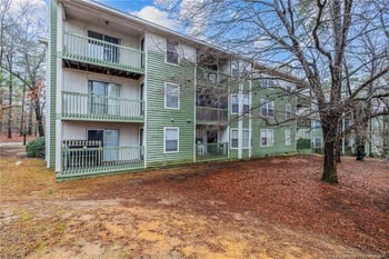 6813 Willowbrook Dr #9, Fayetteville, NC 28314