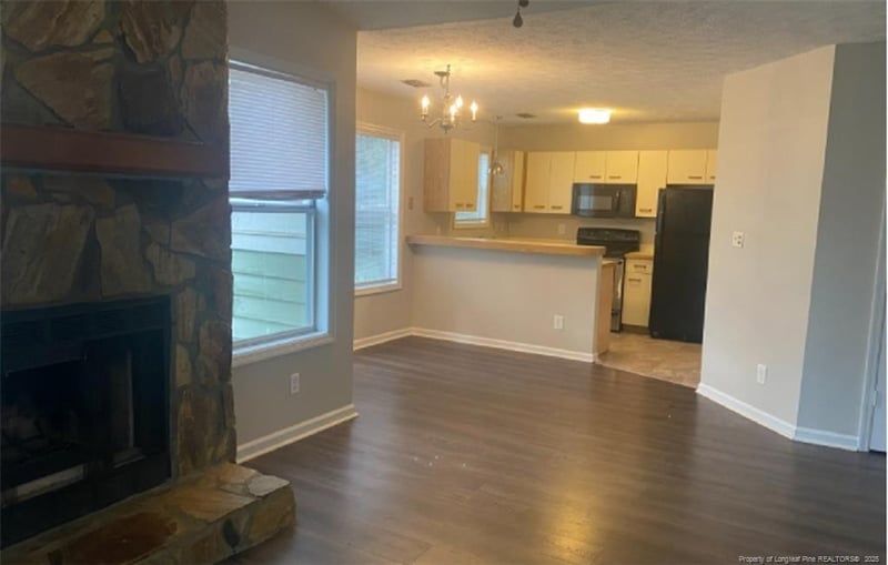 6813 Willowbrook Dr #9, Fayetteville, NC 28314