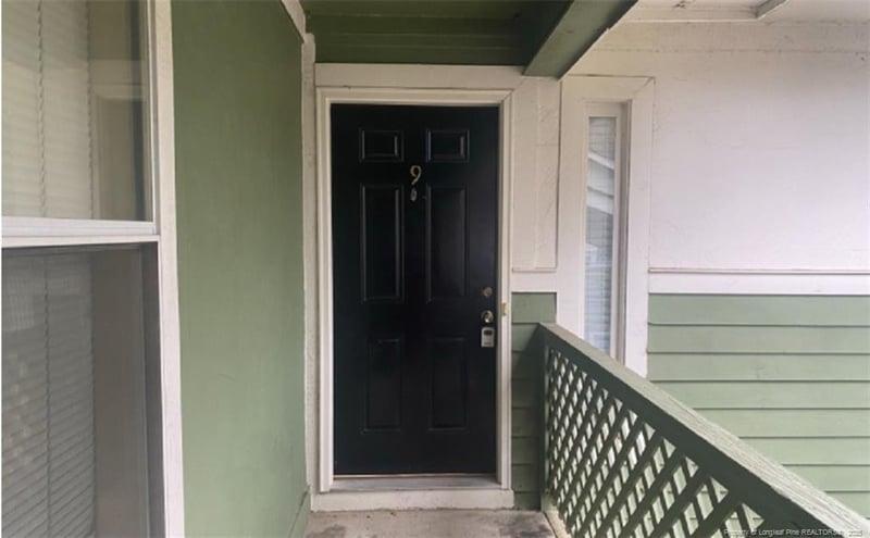 6813 Willowbrook Dr #9, Fayetteville, NC 28314
