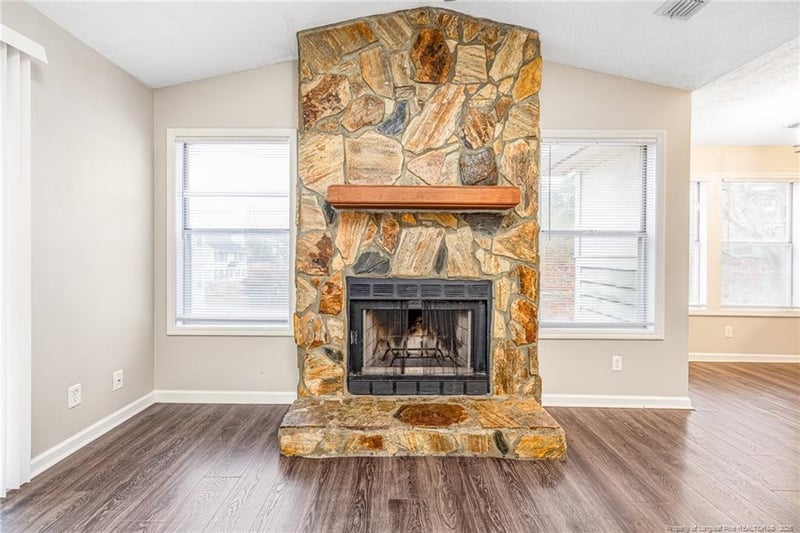 6813 Willowbrook Dr #9, Fayetteville, NC 28314