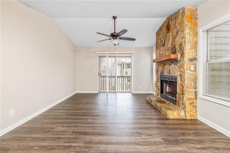 6813 Willowbrook Dr #9, Fayetteville, NC 28314