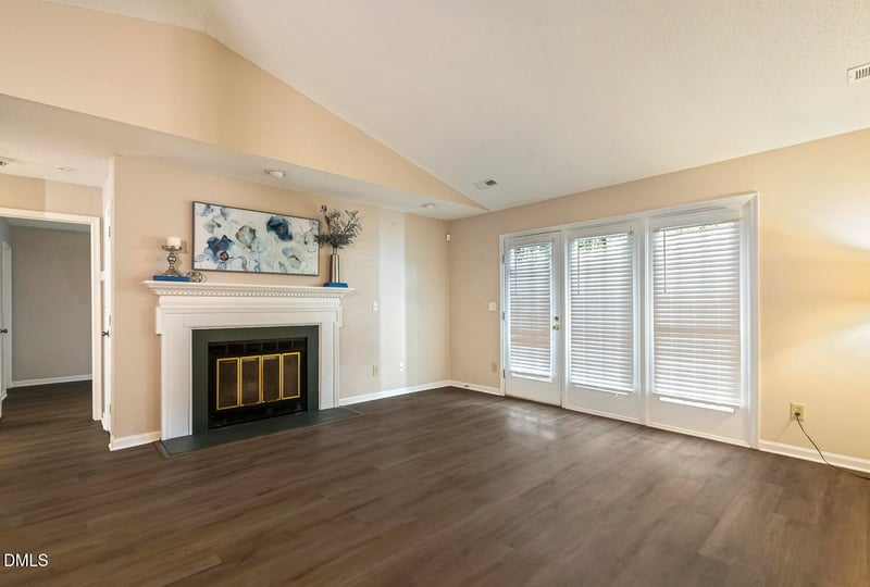 6814 Fairpoint Ct, Raleigh, NC 27613