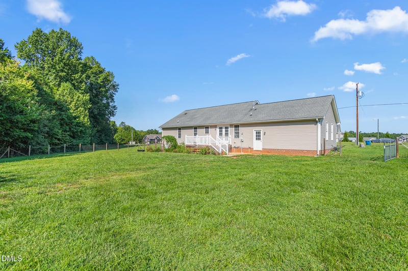 6814 Mcpherson Clay Rd, Liberty, NC 27298