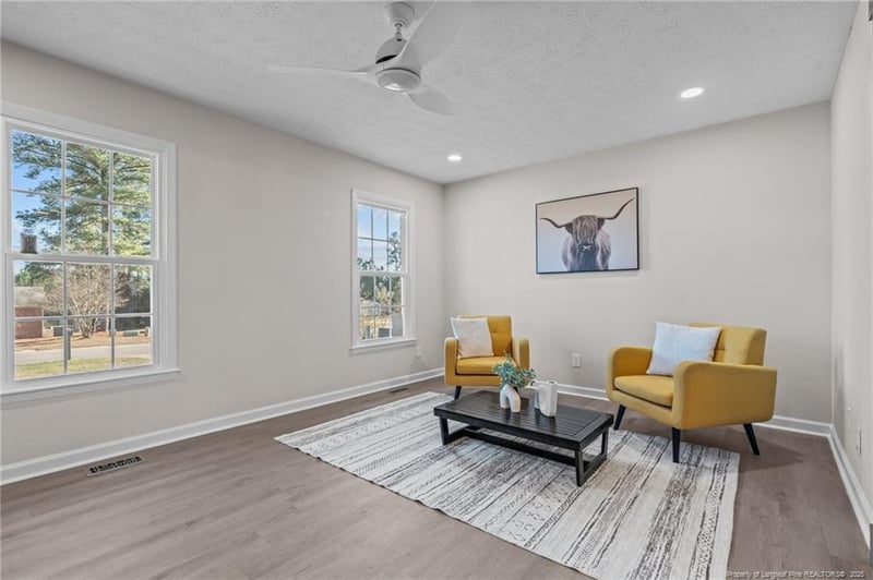 6815 Radial Dr, Fayetteville, NC 28311
