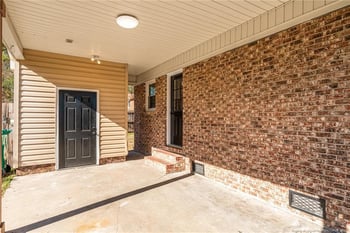 6815 Radial Dr, Fayetteville, NC 28311