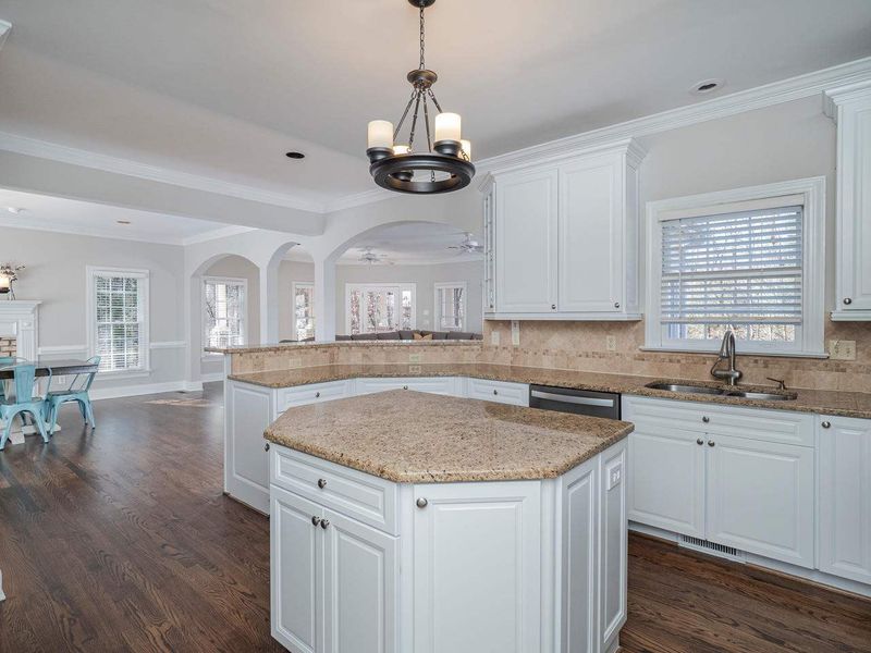 6817 Moresham Way, Wake Forest, NC 27587