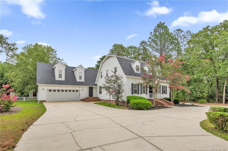 6817 Tanager Ct, Fayetteville, NC 28306