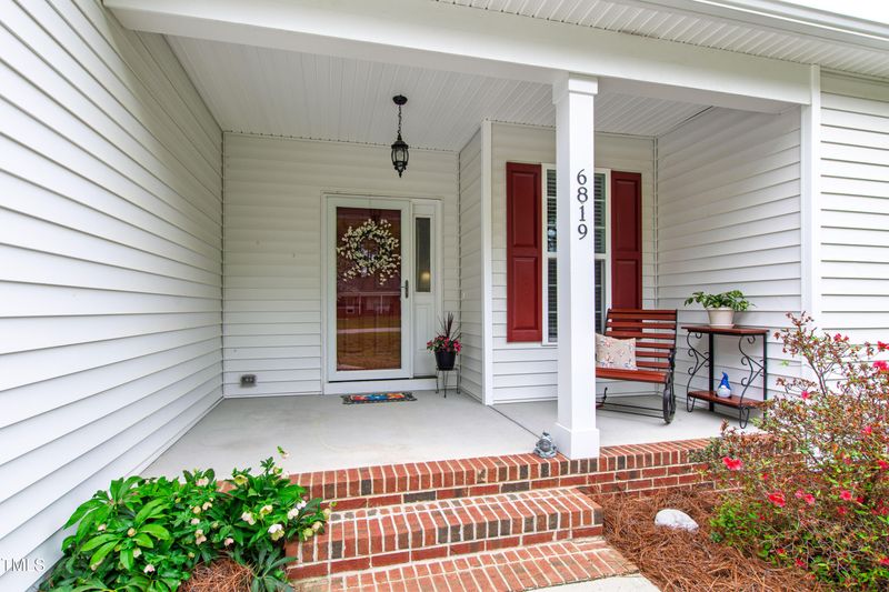 6819 Franklin Heights Rd, Cary, NC 27518