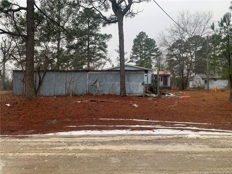 682 Blacks Chapel Dr, Sanford, NC 27332