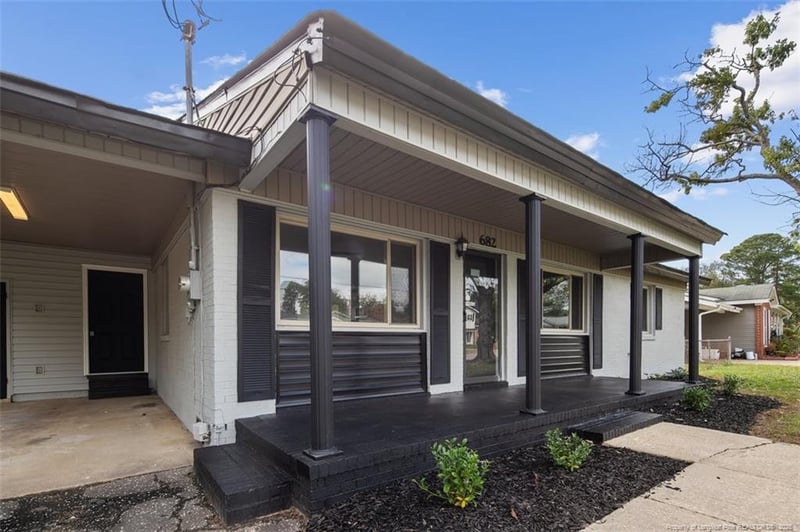 682 Montclair Rd, Fayetteville, NC 28314