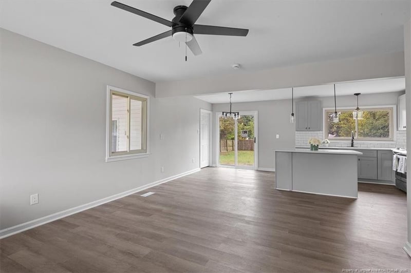 682 Montclair Rd, Fayetteville, NC 28314