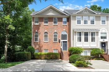 6821 Middleboro Dr, Raleigh, NC 27612