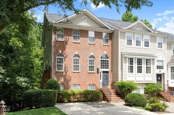 6821 Middleboro Dr, Raleigh, NC 27612