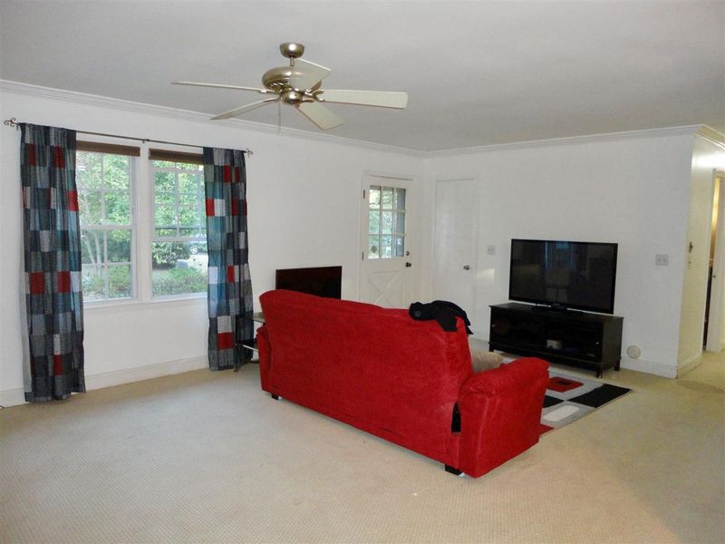 6821 Rebecca Cir, Cary, NC 27512