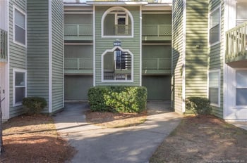 6821 Willowbrook Dr #5, Fayetteville, NC 28314